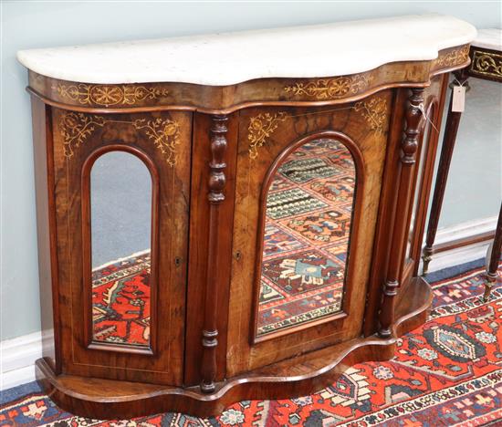 A Victorian figured walnut and marble top side cabinet, with mirrored doors (a.f.) W.118cm